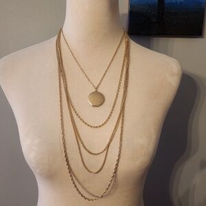 Vtg Multi Strand Gold Tone Chain  Etched Locket Pendant Necklace Beautiful Clasp
